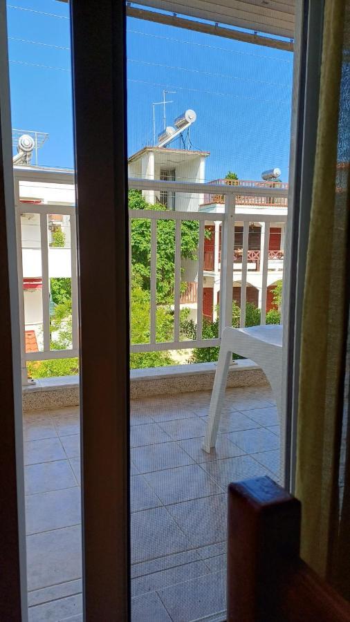 Aparthotel Savvas à Olympiakí Aktí Extérieur photo